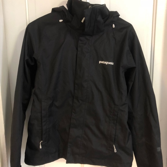 Patagonia Jackets & Blazers - 2016 Patagonia Women’s waterproof Ski Shell Jacket